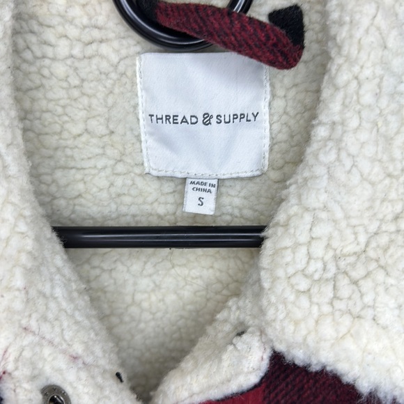 Thread & Supply red plaid Sherpa lined jacket S - Picture 3 of 12